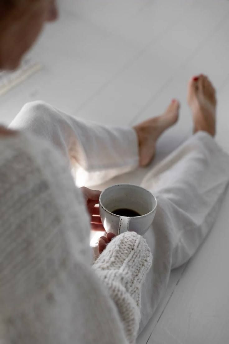 Manhã tranquila com café